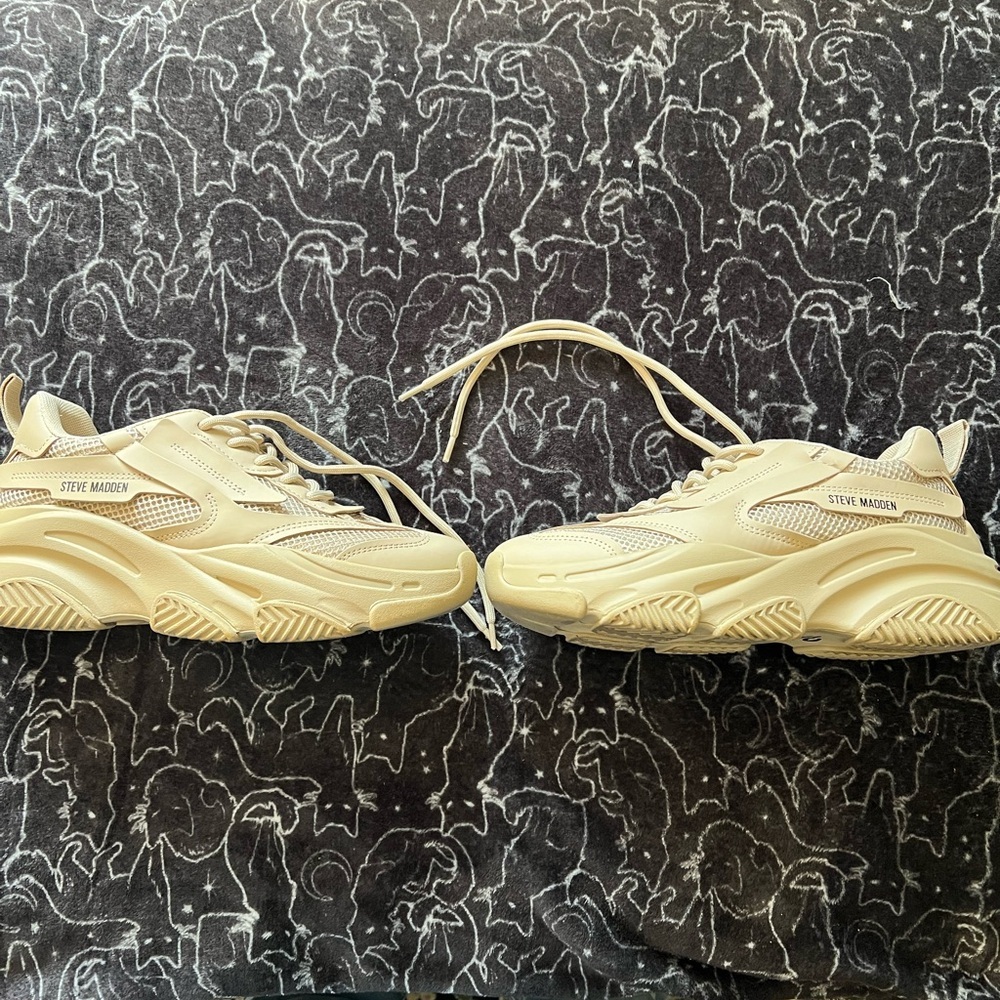 Steve Madden Cream Sneakers